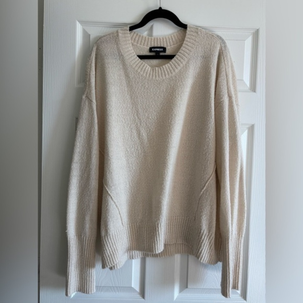 Express Women Beige Crewneck Sweater